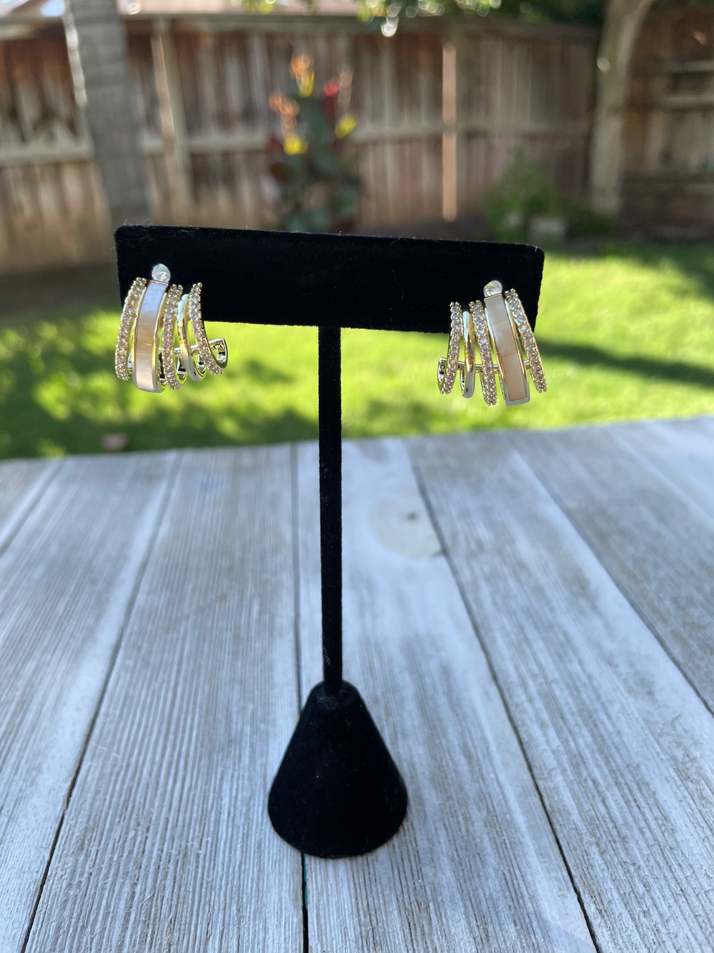 Stand Out Hoops