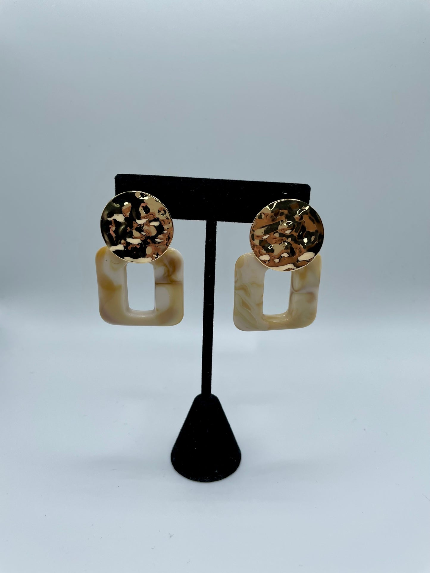 Autumn Dangle Earring (Ivory)