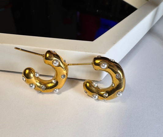Mari Hoops