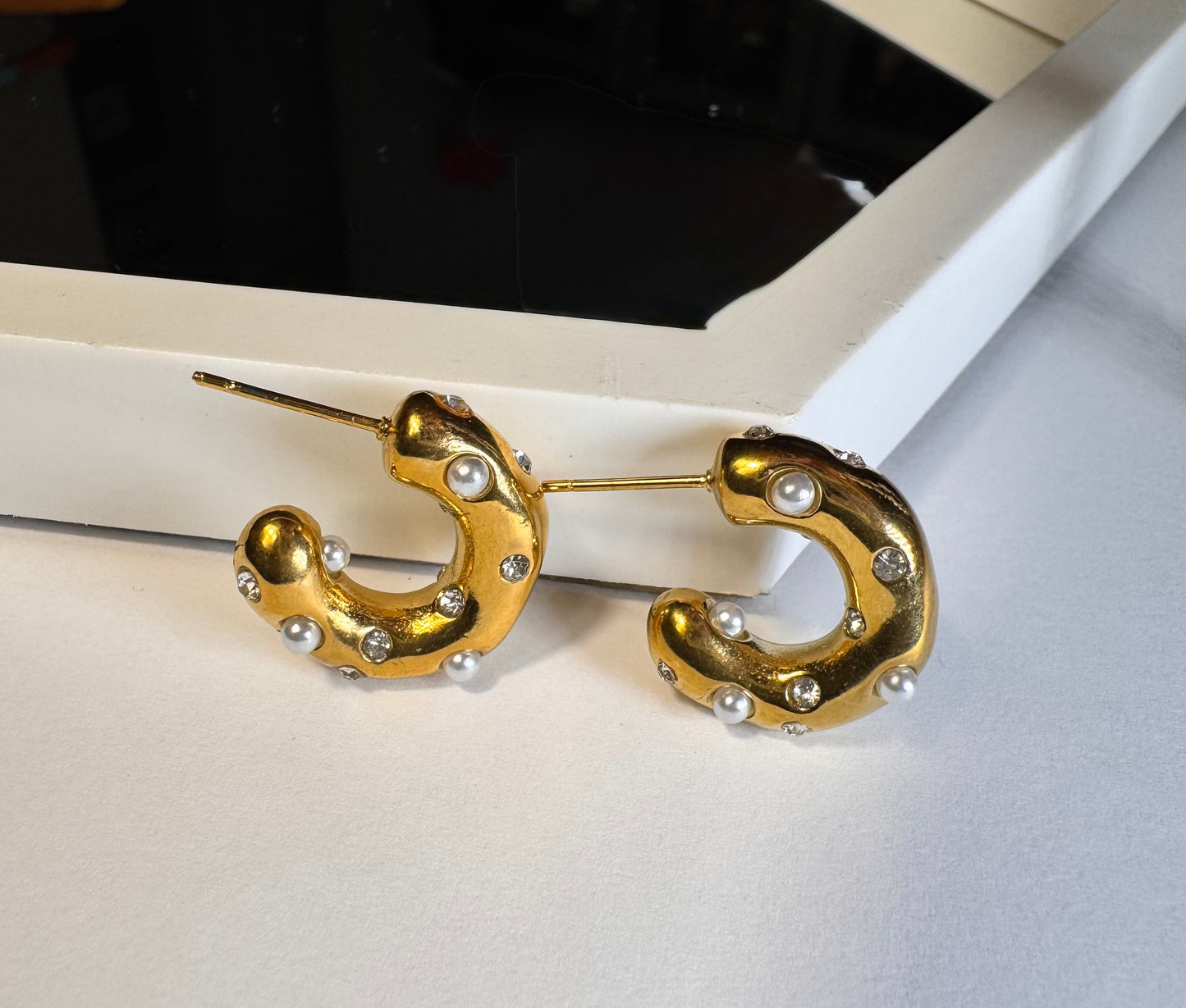 Mari Hoops